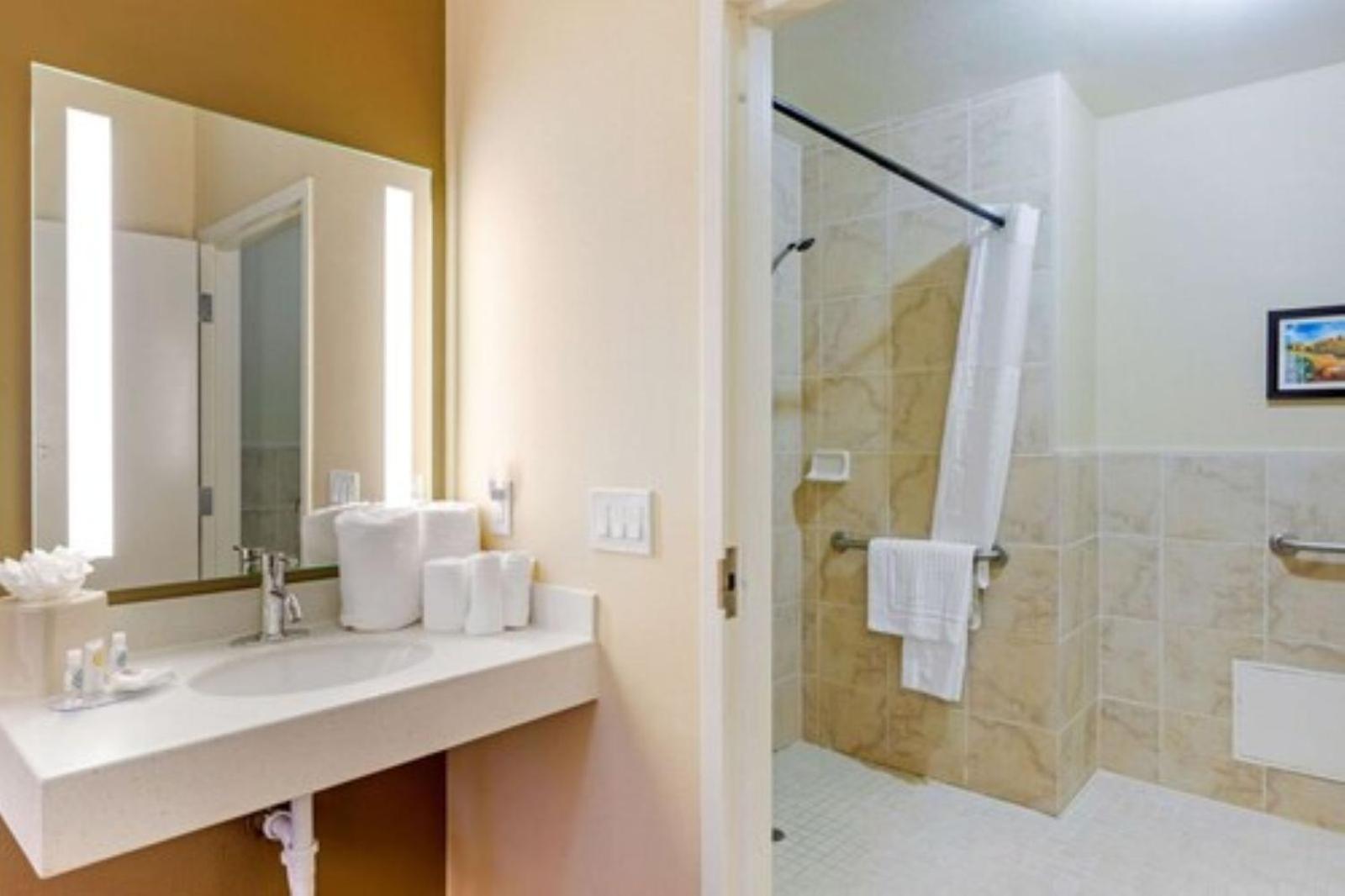 Comfort Inn & Suites Near Ontario Airport Bagian luar foto