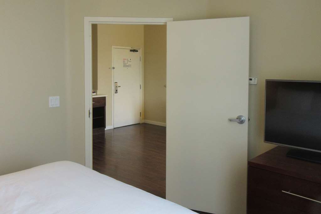 Comfort Inn & Suites Near Ontario Airport Ruang foto